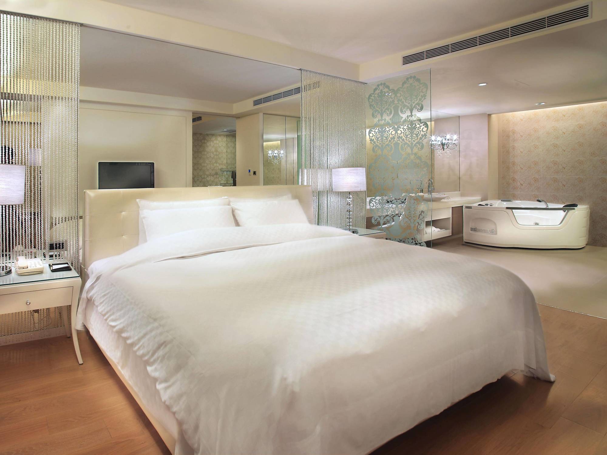 The Crystal Resort Sun Moon Lake Yuchi Zewnętrze zdjęcie
